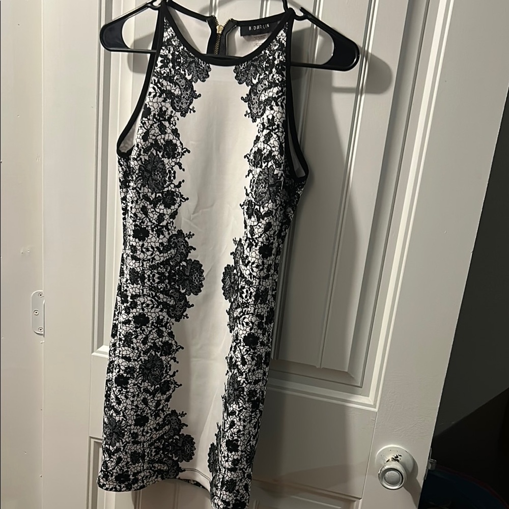 Elegant Black and White Dress 5/6
